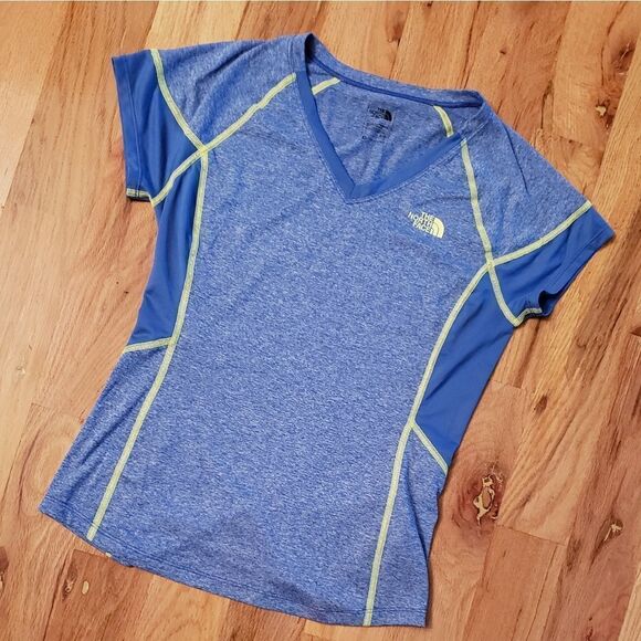 The North Face Flash Dry V-neck Athletic Top - Picture 2 of 7